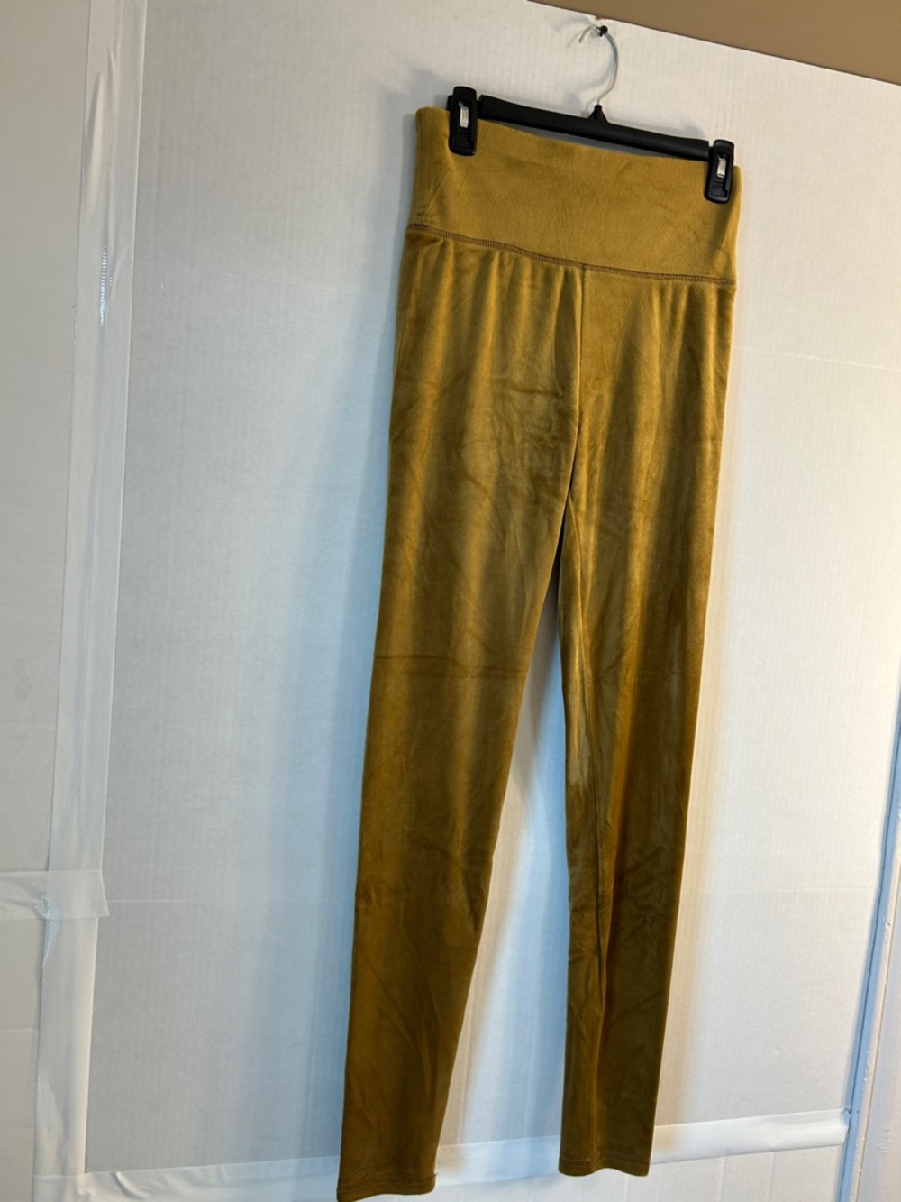 Aerie Offline Womens Gold Yellow High Rise Leggings. Sz L